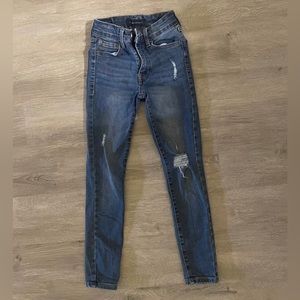 Aeropostale Distressed high rise Skinny Jeans size 000 Short worn maybe 2 times